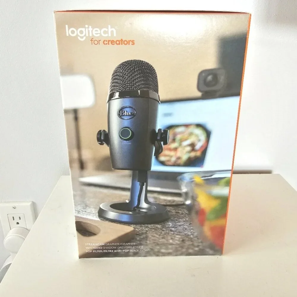 LOGITECH USB Microphone Blue for Streaming, Gaming and Vlogging